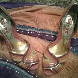 NA 💥NA RAINBOW HEELS